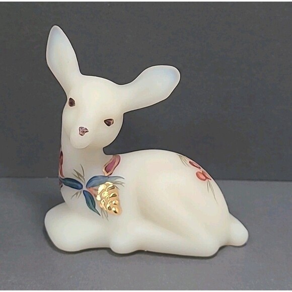 Fenton White Deer Figurine with Floral Accents - Picture 1 of 6
